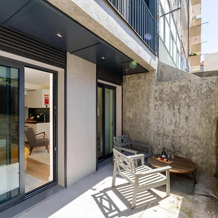 Hostwise - Premium & Modern Building * Oporto