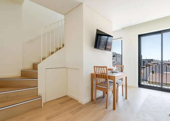 Hostwise - Premium & Modern Building