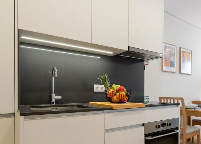 דירה Hostwise - Premium & Modern Building פורטו