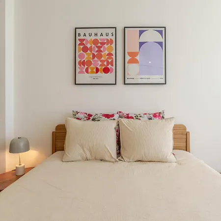 Hostwise - Premium & Modern Building Apartment Porto