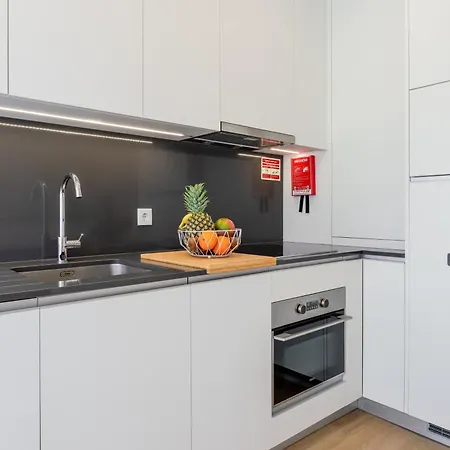 Hostwise - Premium & Modern Building