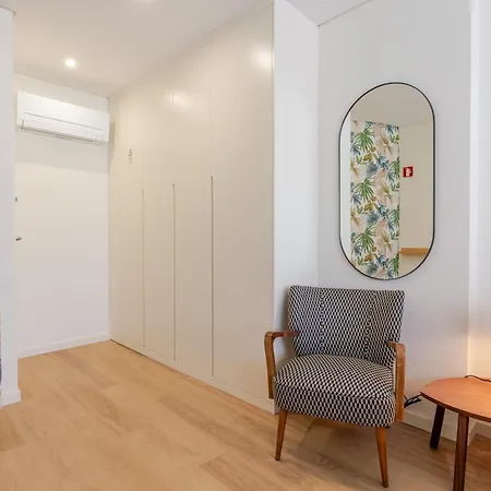 Hostwise - Premium & Modern Building