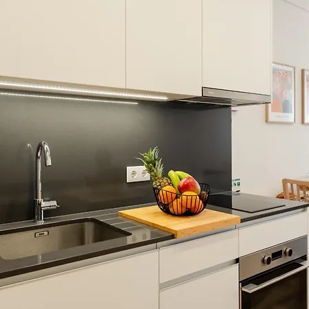 Hostwise - Premium & Modern Building Apartment Porto