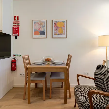 Apartment Hostwise - Premium & Modern Building