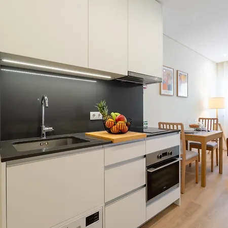 Apartment Hostwise - Premium & Modern Building *