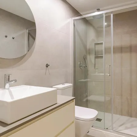 Apartment Hostwise - Premium & Modern Building *