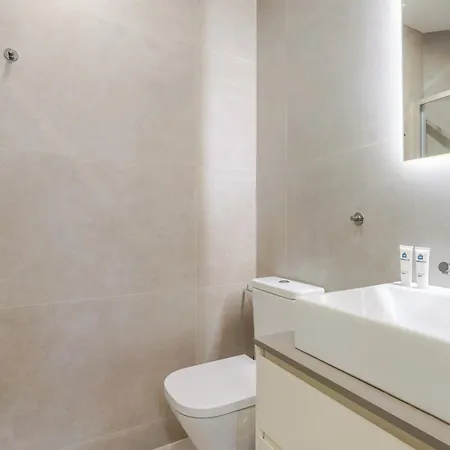 Hostwise - Premium & Modern Building * Πόρτο