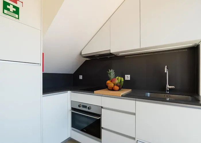 Hostwise - Premium & Modern Building Πόρτο