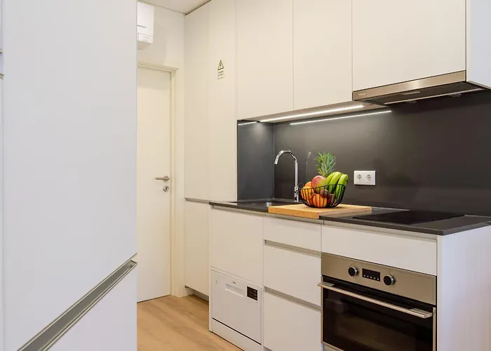 Hostwise - Premium & Modern Building