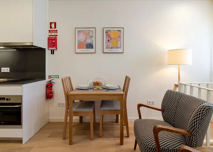 アパート Hostwise - Premium & Modern Building