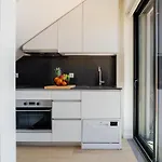 Hostwise - Premium & Modern Building Апартаменты *